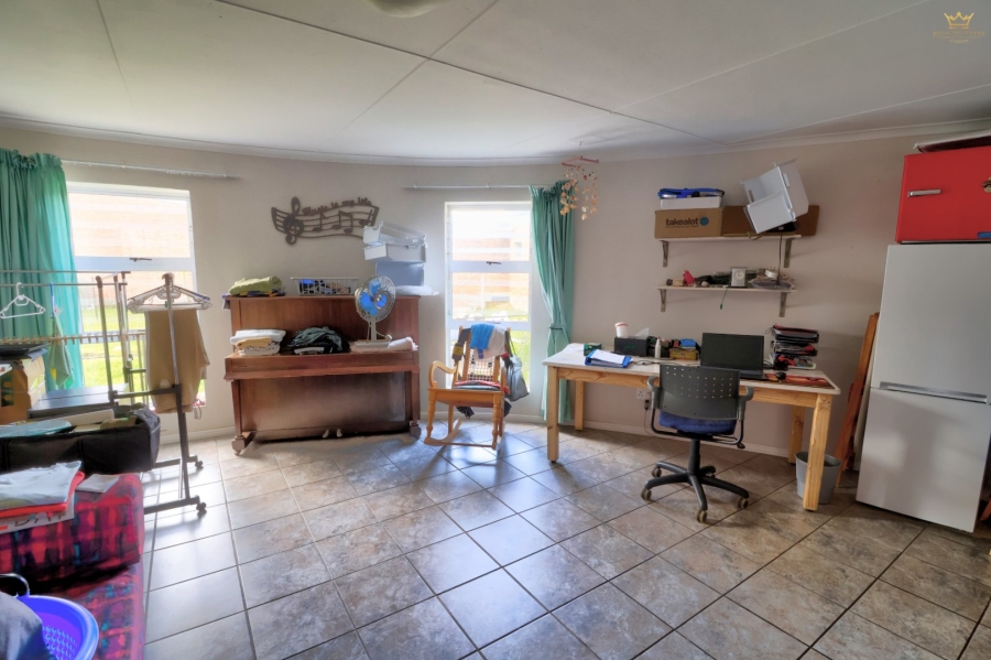 4 Bedroom Property for Sale in Bettys Bay Western Cape